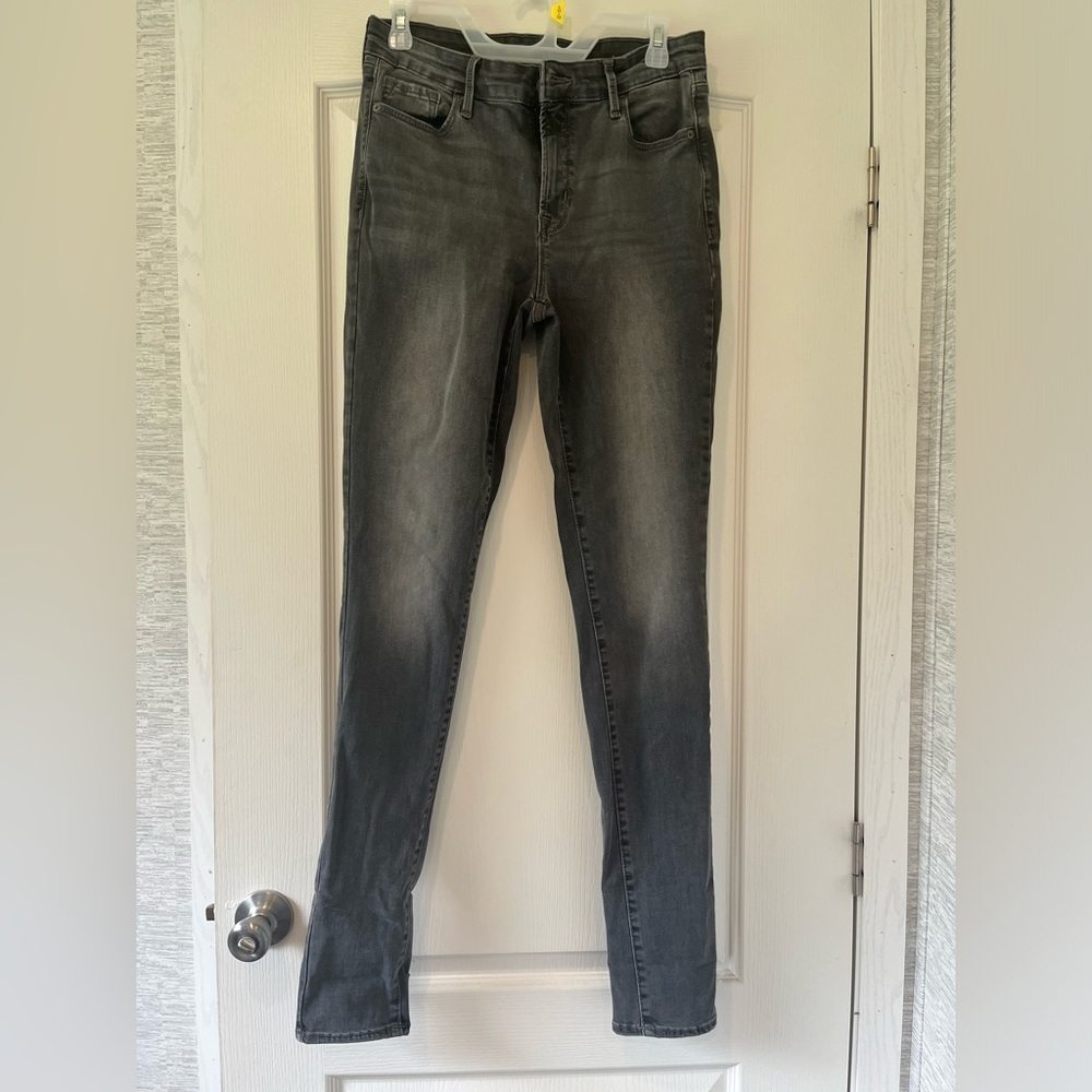 Old Navy Rockstar Skinnies size 10 Long